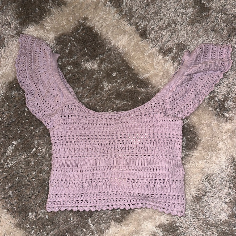 NWT- Light purple knitted short sleeve, size small